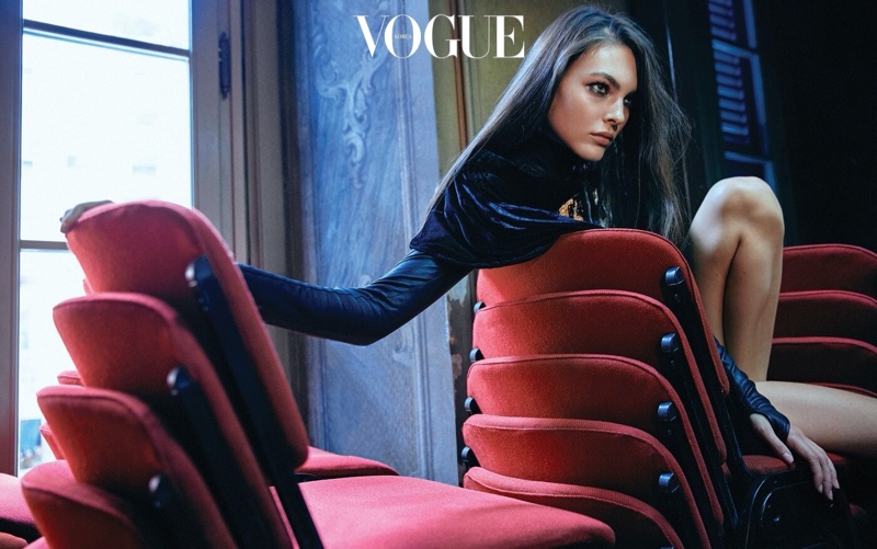 [Image: Vittoria-Ceretti-Vogue-Korea-Cover-Photoshoot07.jpg]