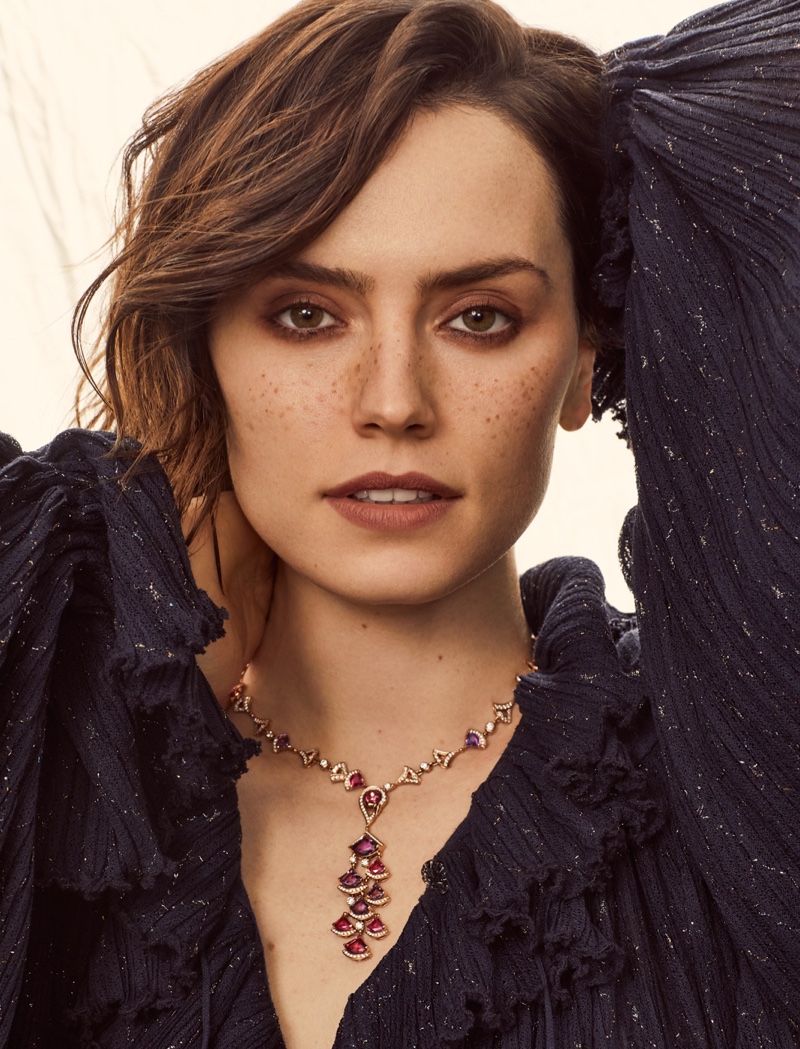 Ready for her closeup, Daisy Ridley poses in Chanel dress