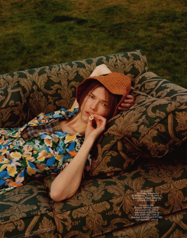Kasia Struss Vogue Poland Outdoor Style Fashion Editorial