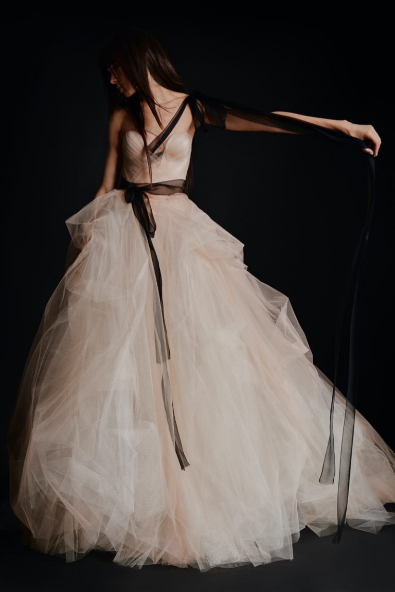 Vera Wang Bridal Fall 2021 Collection | Fashion Gone Rogue