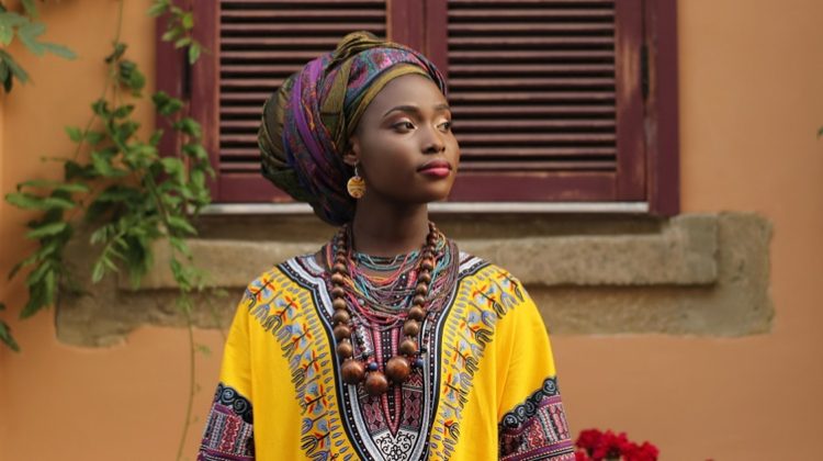 African Model Dashiki Traditional Dress Head Wrap