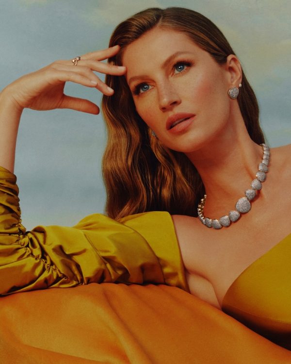 Gisele Bundchen Vivara Mother's Day 2021 Campaign