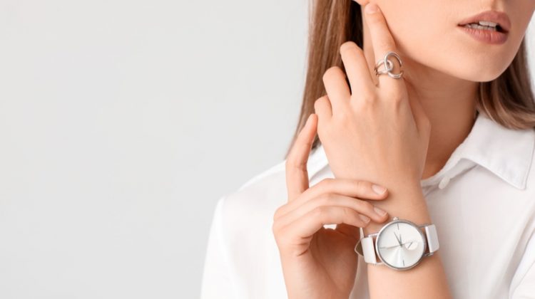 Cropped Model White Watch Ring Accessories