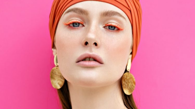 Model Beauty Summer Gold Disc Earrings Orange Headwrap