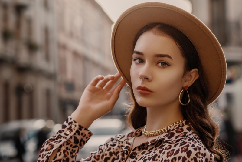 Model Gold Chain Necklace Hoop Earring Hat Jewelry