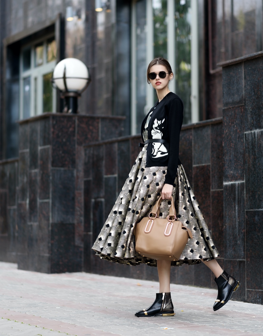 dots midi skirt white skirt louis vuitton black bag street style