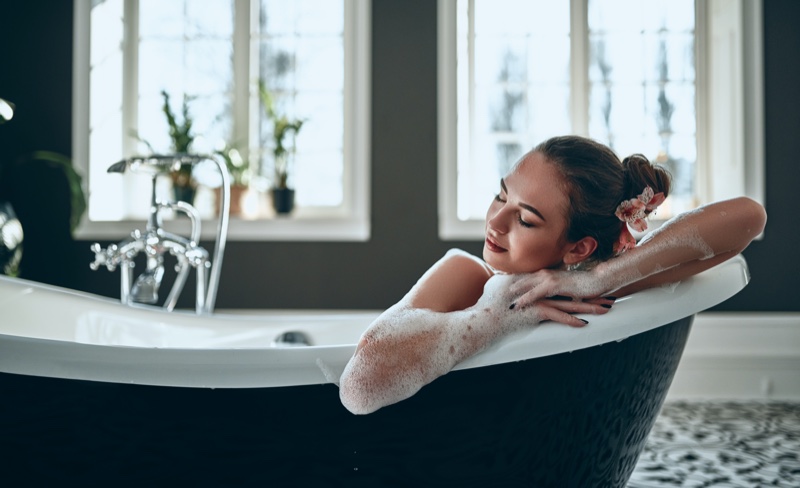 Why Use a Bathtub Cushion & What Types Are There? – Fashion Gone Rogue