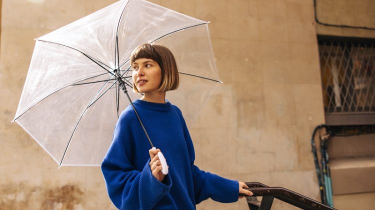 Model Blue Sweater Clear Umbrella