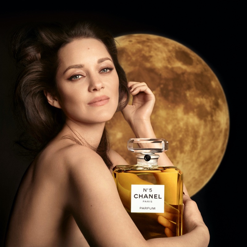 Cotillard Chanel No. 5 Holiday 2022 Perfume Campaign