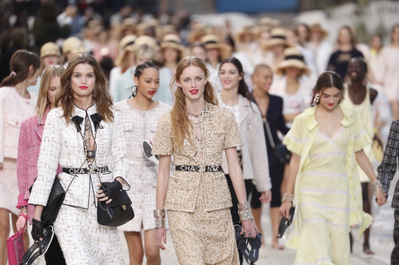 How Parisian Style Still Influences Women Globally – Fashion Gone Rogue