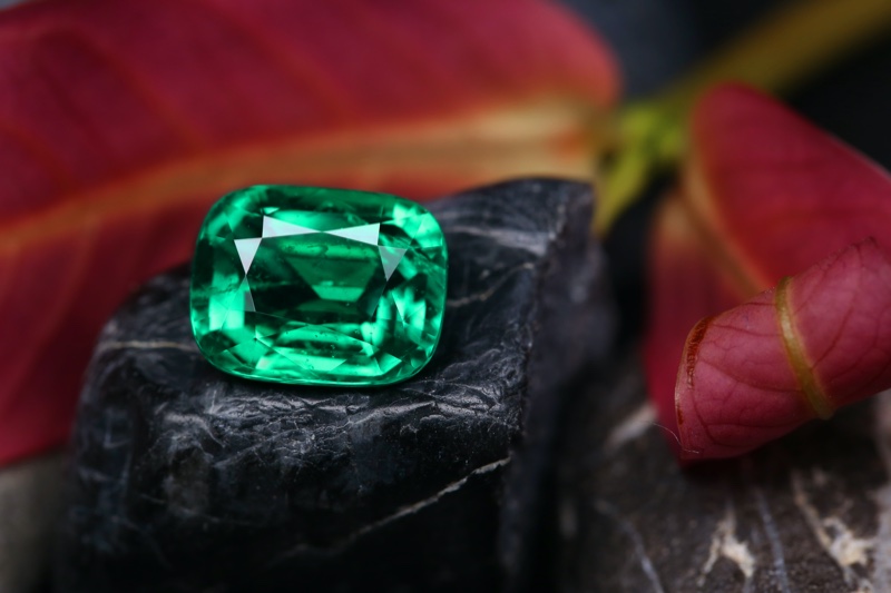 5 Types of Gemstones for Positive Vibes – Fashion Gone Rogue