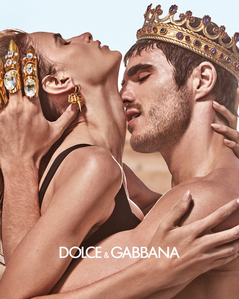 Top 58+ imagen dolce and gabbana perfume advertisement