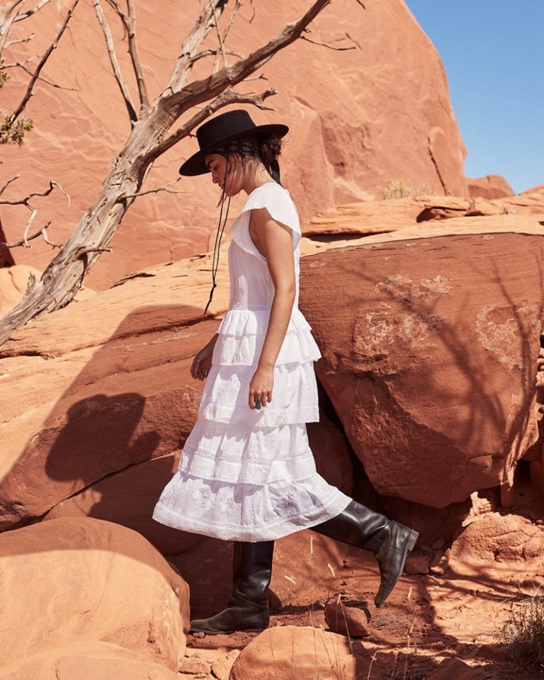 Banana Republic Spring 2023 Campaign Southwest Chic