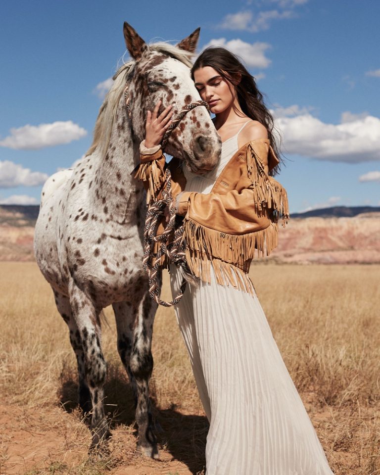 Banana Republic Spring 2023 Campaign Southwest Chic