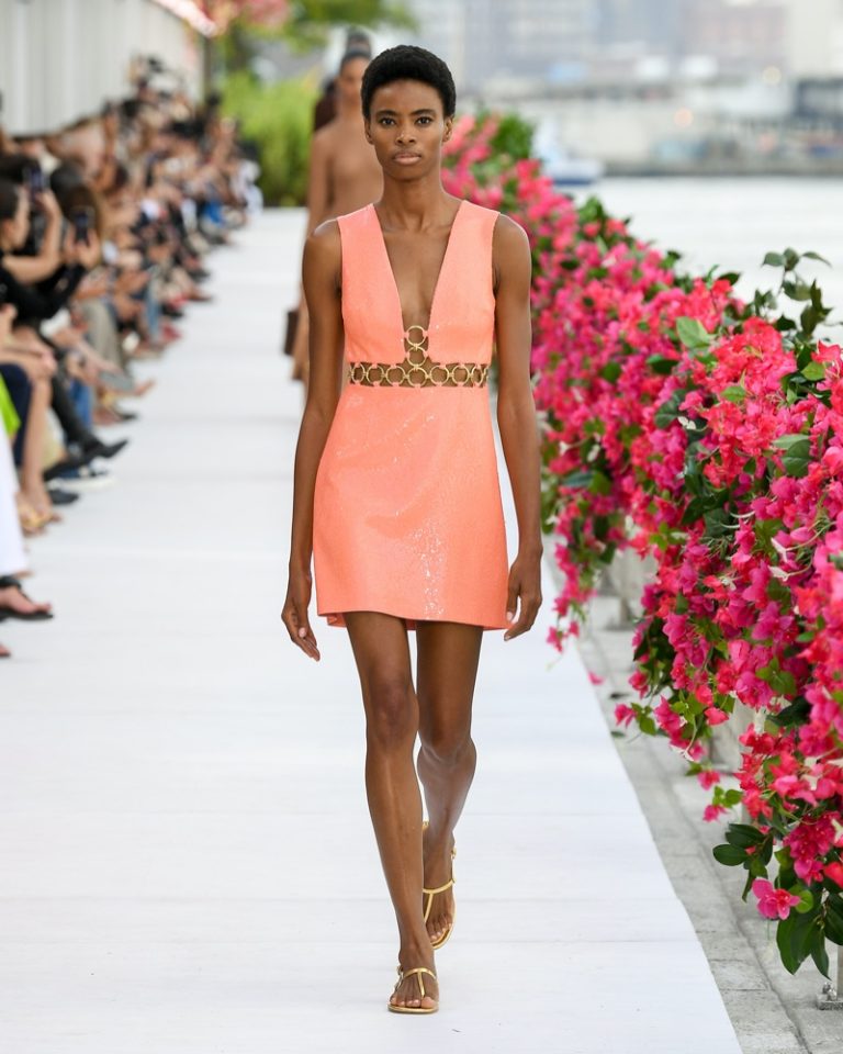 Michael Kors Spring 2024 Vacation Wardrobe Vibes   Michael Kors Spring Summer 2024 Collection32 768x960 