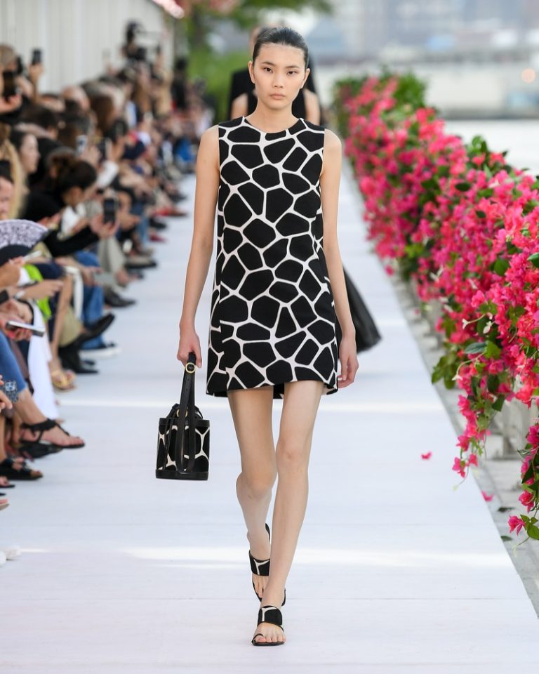 Michael Kors Spring 2024 Vacation Wardrobe Vibes   Michael Kors Spring Summer 2024 Collection50 768x960 