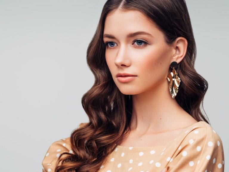 7 2024 Earring Trends That Make a Statement