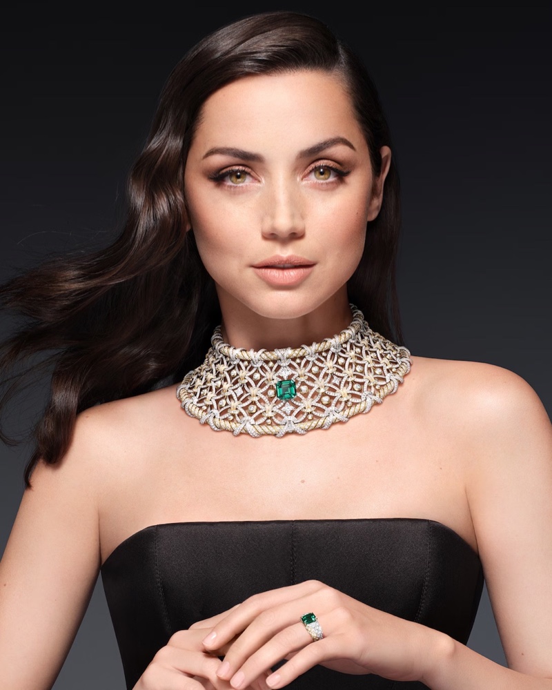 Actress Ana de Armas models a collar style necklace in Louis Vuitton's high jewelry campaign.