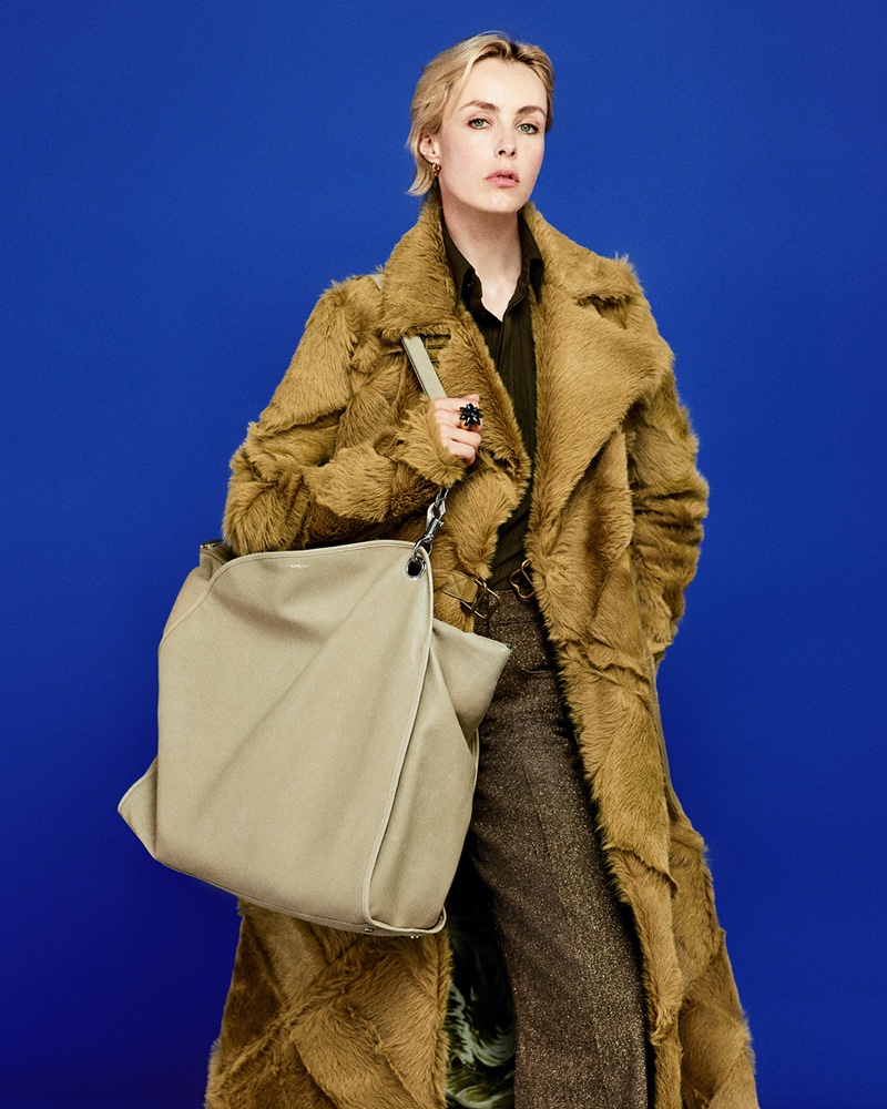 Burberry Resort 2025 Collection: A Twist on British Chic