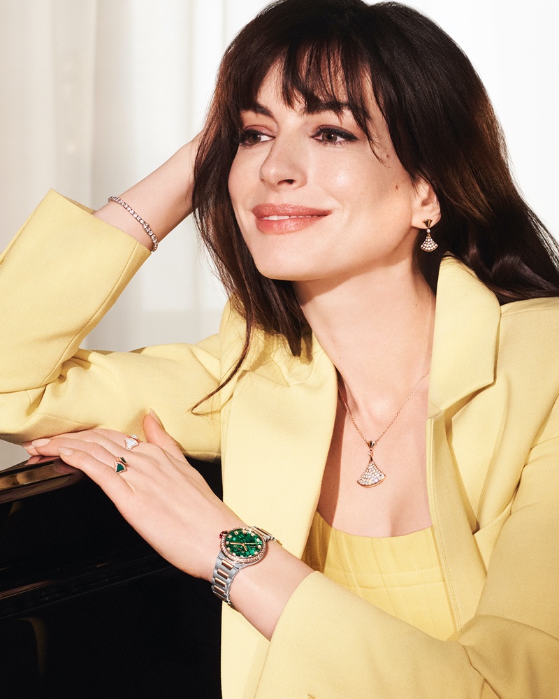 All smiles, Anne Hathaway shines in Bvlgari's contemporary jewelry collection, Diva's Dream.