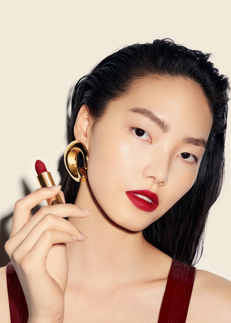 Jiahui Zhang models the Rosso Ancora 509 shade for Gucci's matte lipstick campaign.