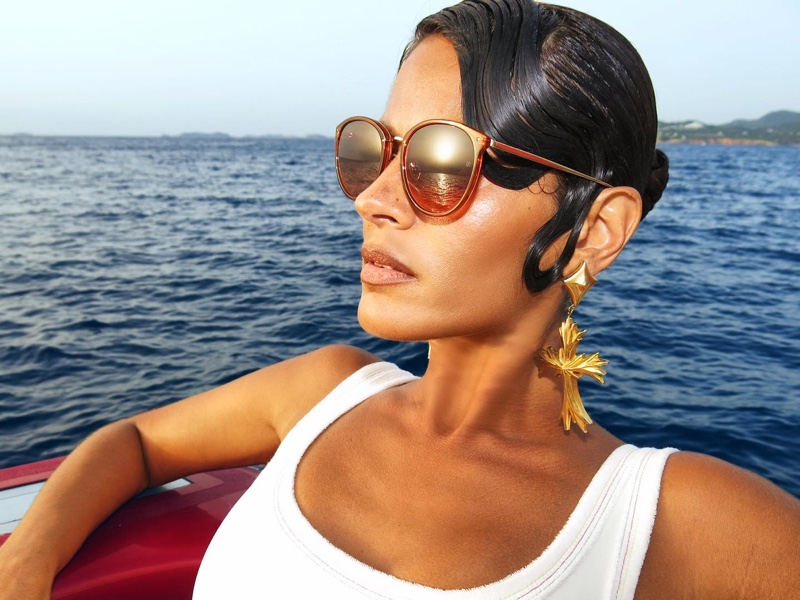 Sarah Q models Linda Farrow x Annie's Ibiza Calthrope sunglasses.