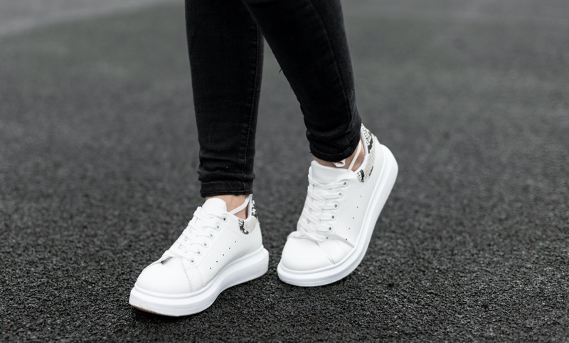 Woman Sneakers