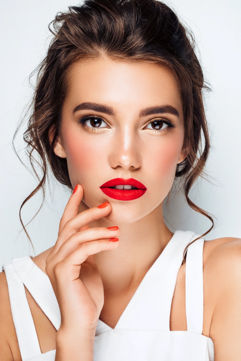 Red Lips Summer Makeup