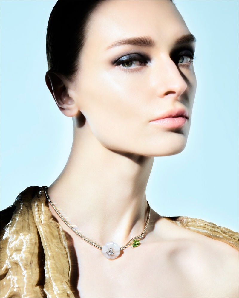 Daga Ziober models Giorgio Armani Fine Jewelry's Blanche necklace.