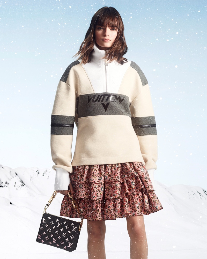 With sporty chic vibes, Louis Vuitton features the Coussin bag in its LV Ski collection.