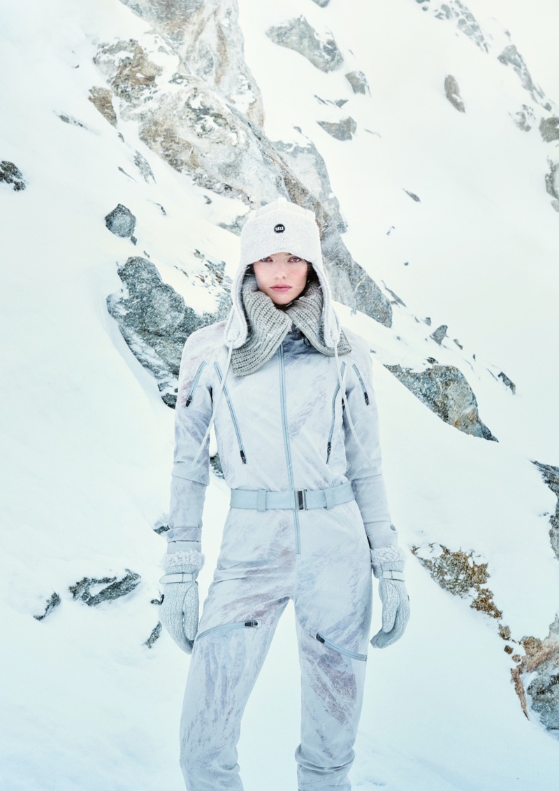 Beauïse Genç models a snowsuit in Giorgio Armani Neve's winter 2024.25 collection.