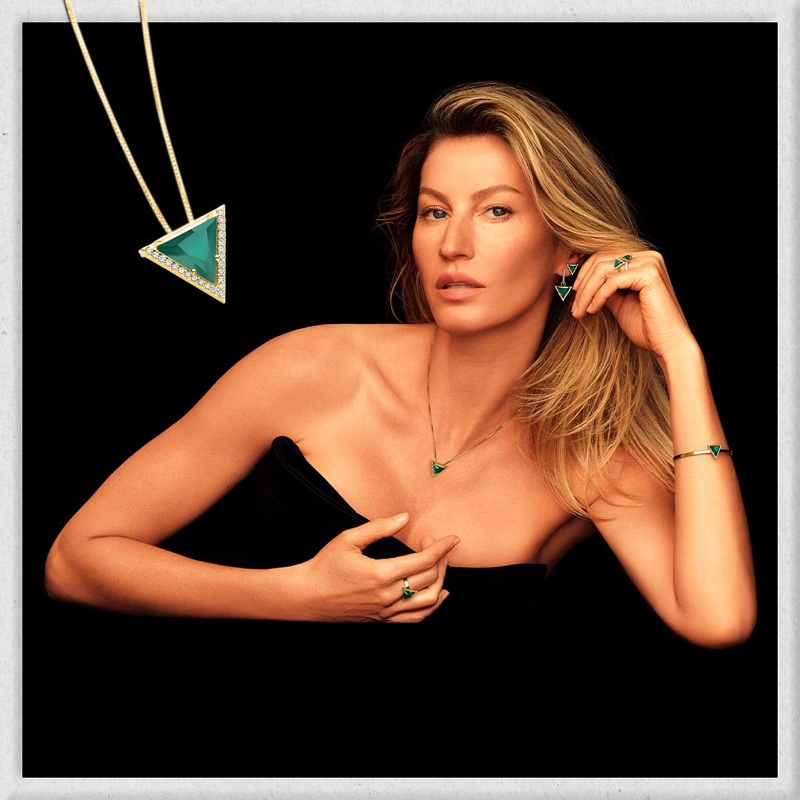 Sparkling in diamonds and green agate, Gisele Bundchen fronts Vivara's Holiday 2024 ad.