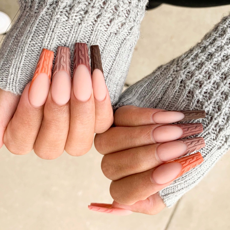 Matte Woodgrain Nails