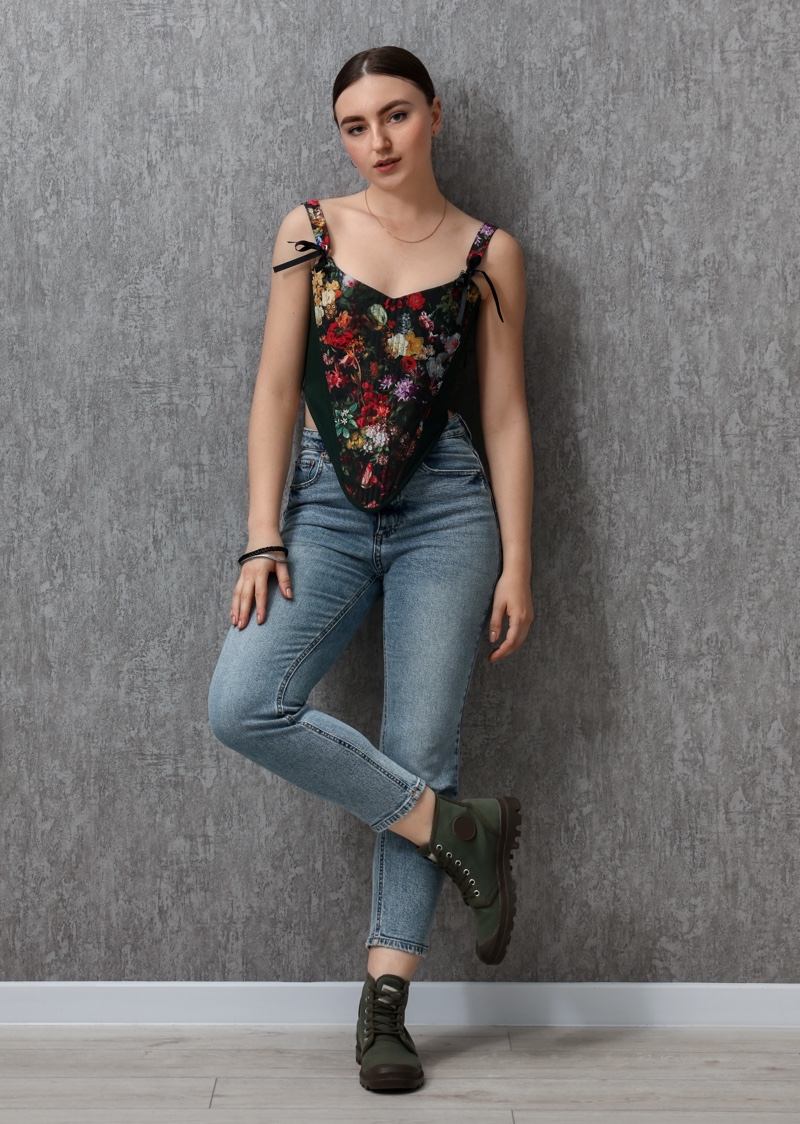 Floral Corset Jeans Look