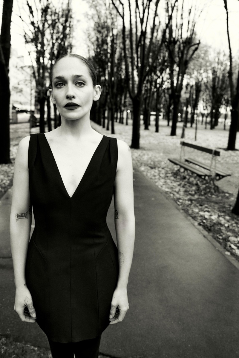 Jemima Kirke poses in Zara's party wear arrivals.