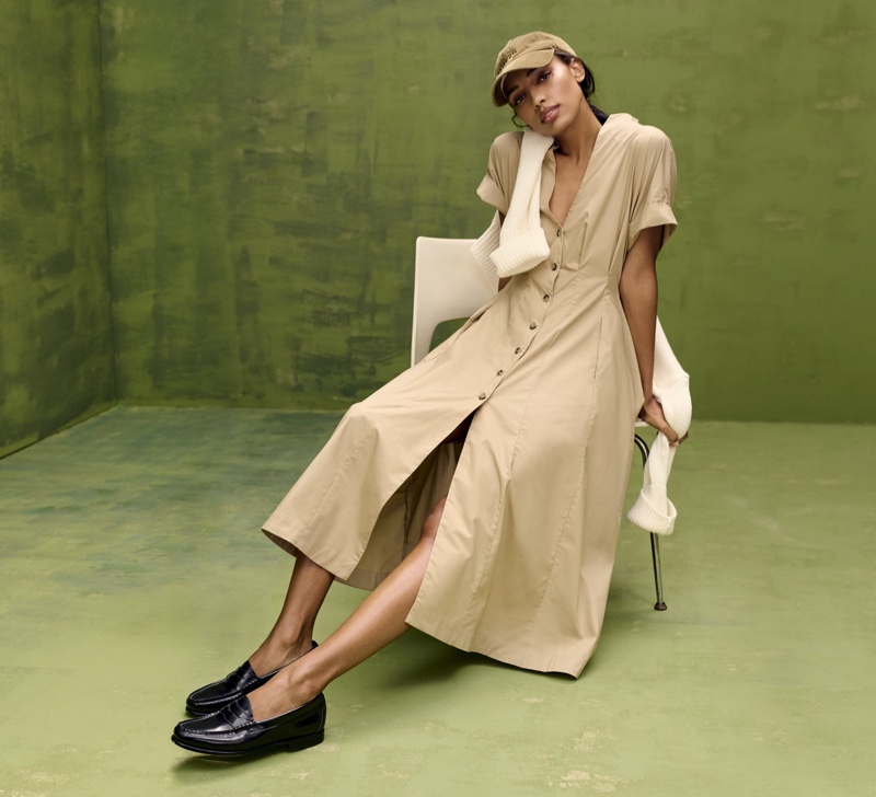 Embracing neutrals, Jasmine Tookes fronts the spring 2025 campaign from Banana Republic.