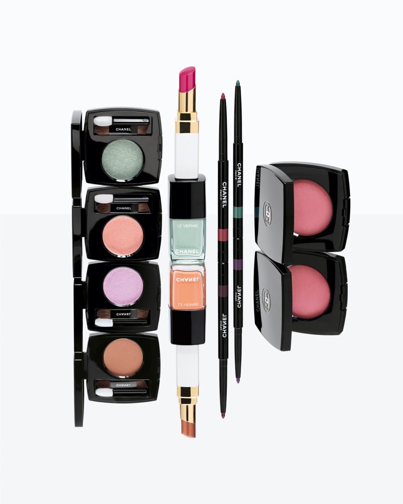 A look at Chanel Makeup's spring-summer 2025 line.