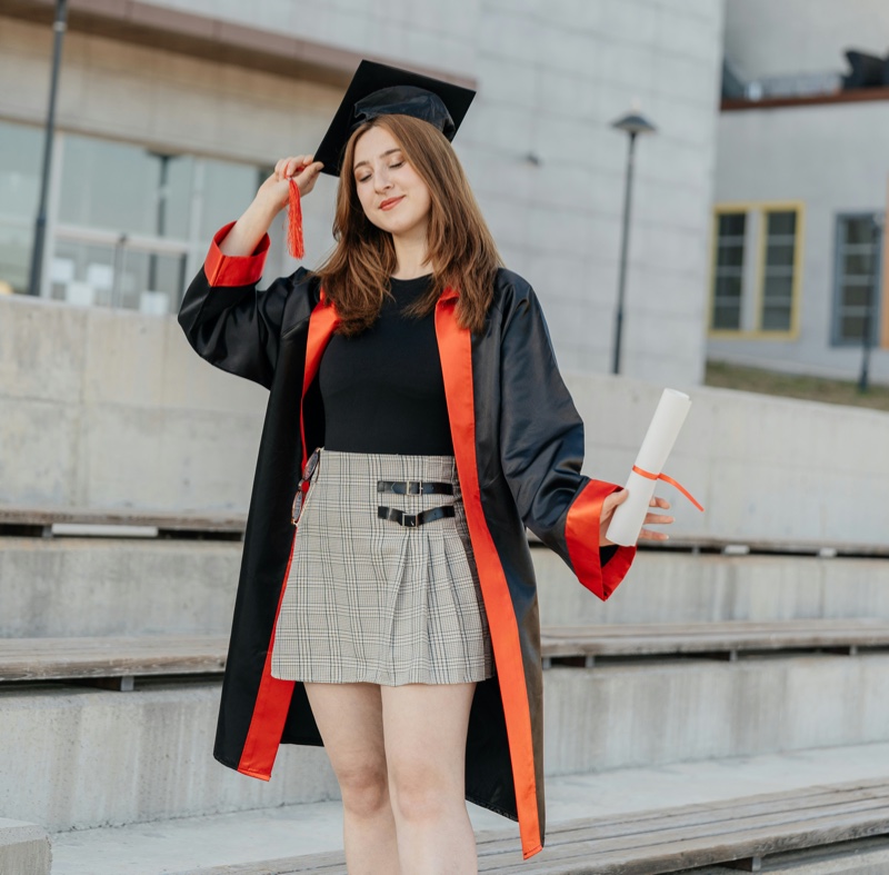 Stylish Graduate Skirt Outfit