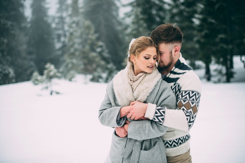 Winter Engagement Photo Idea