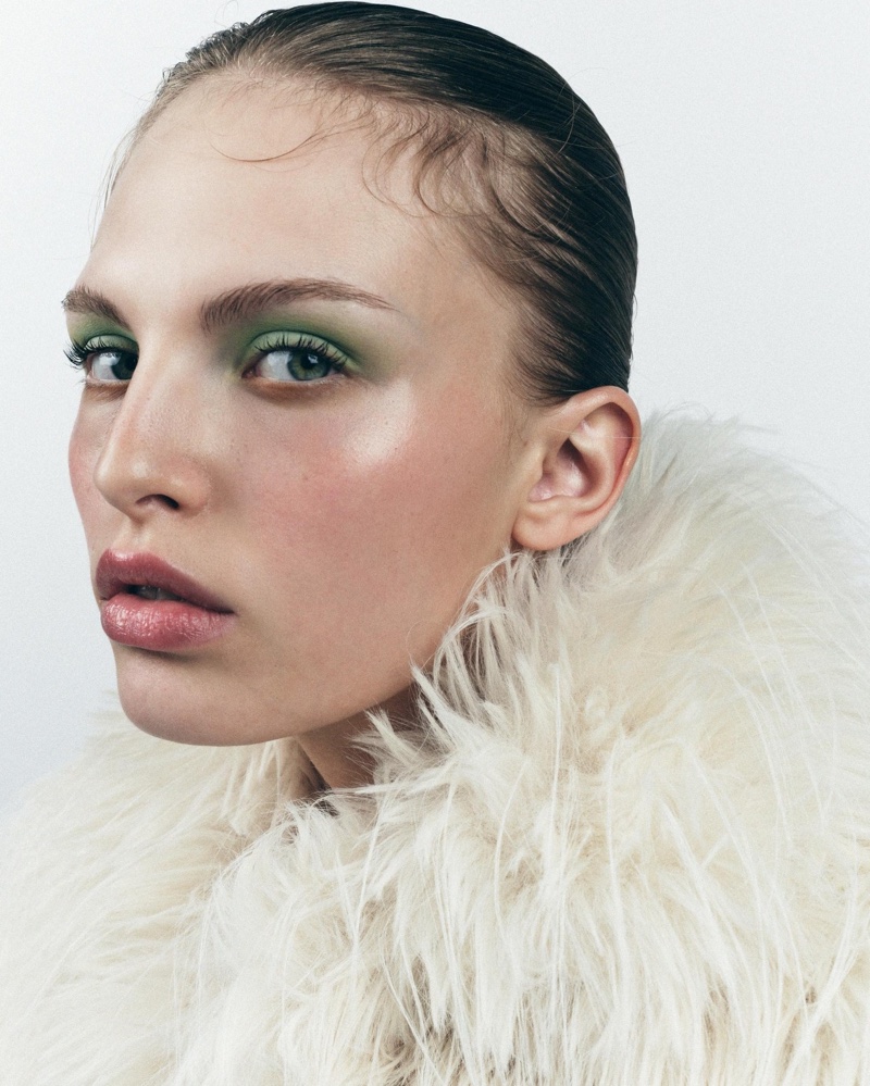 Karolina Spakowski gets her closeup in Zara's faux fur styles.