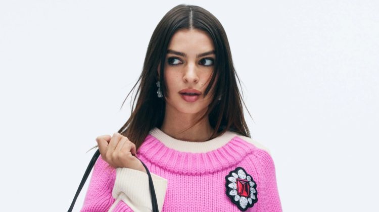 Emily Ratajkowski Takes On Marc Jacobs’ Dual Bag