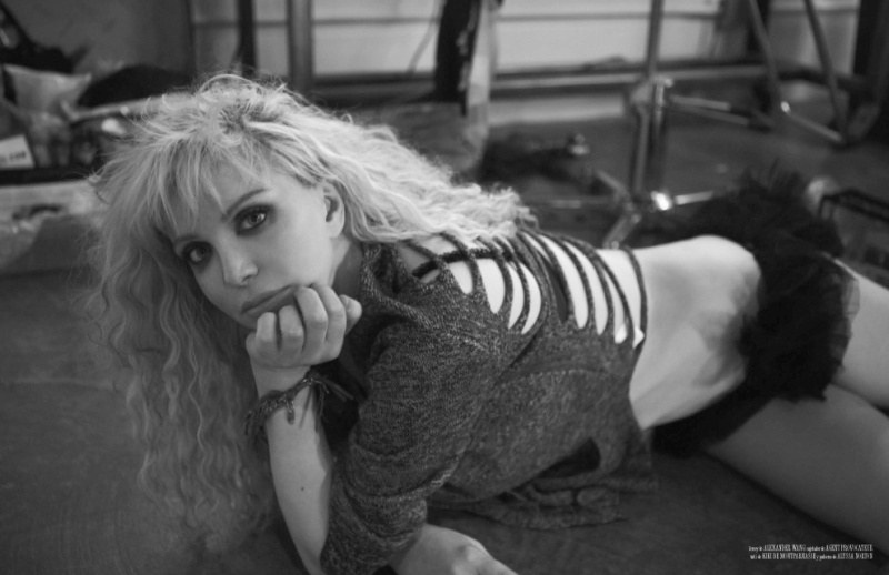 Courtney Love by David Roemer for Vanidad May 2010