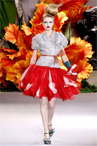 Christian Dior Fall 2010  MFD - Multiple Fashion Disorder