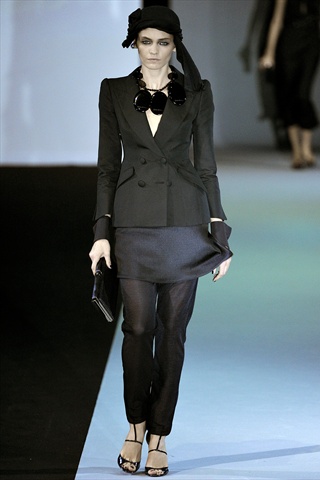 Giorgio Armani Spring 2011 | Milan Fashion Week – Fashion Gone Rogue