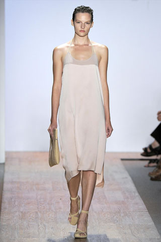 Max Azria Spring 2011 | New York Fashion Week – Fashion Gone Rogue