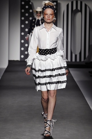 Moschino Spring 2011 | Milan Fashion Week