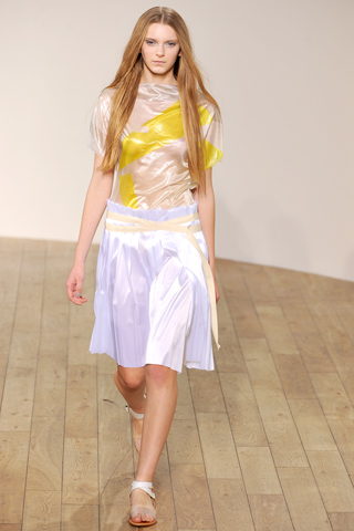 Nicole Farhi Spring 2011 | London Fashion Week