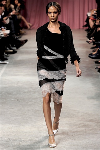 Nina Ricci Spring 2011 | Paris Fashion Week
