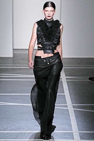 Givenchy Spring 2011 | Paris Fashion Week