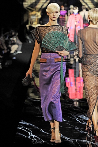 Paris Fashion Week: Louis Vuitton Spring/Summer 2011 - BagAddicts
